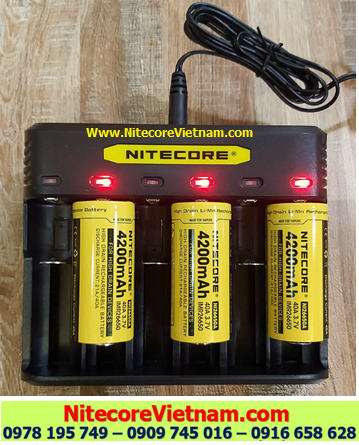 Nitecore Q6 (Bộ sạc 06 Khe Sạc kèm sẳn 03 pin SẠC NITECORE IMR26650A 4200mAh dòng xả 40A lithium 3.7v) chính hãng